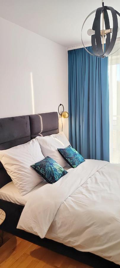 Cosmopolitan Apartament Z Bezplatnym, Prywatnym Parkingiem W Hali Garazowej Торунь Экстерьер фото