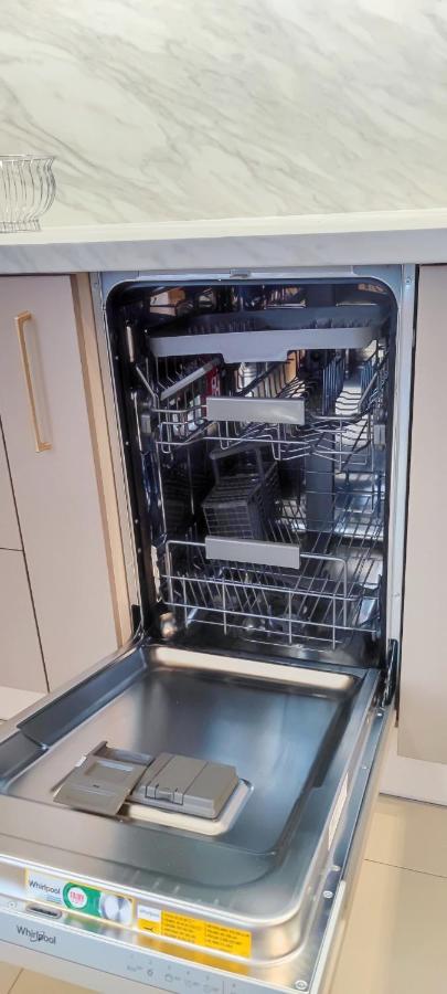 Cosmopolitan Apartament Z Bezplatnym, Prywatnym Parkingiem W Hali Garazowej Торунь Экстерьер фото