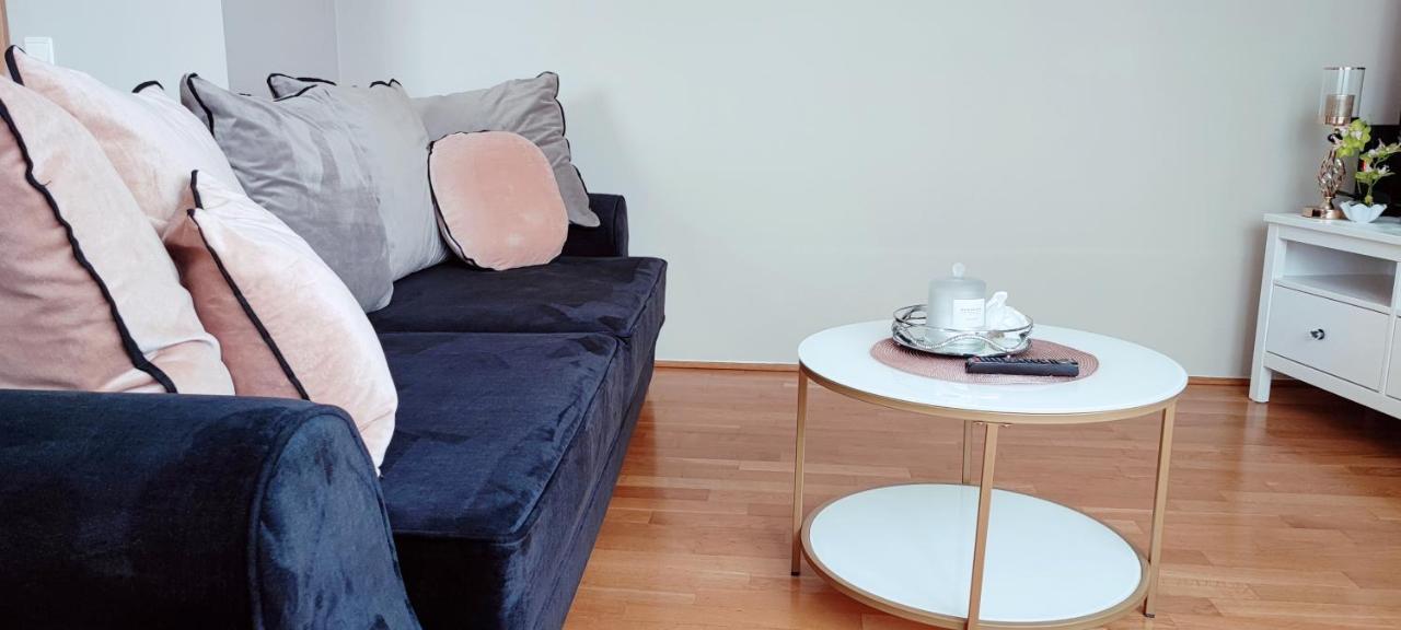 Cosmopolitan Apartament Z Bezplatnym, Prywatnym Parkingiem W Hali Garazowej Торунь Экстерьер фото